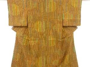 石畳に抽象模様手織り紬単衣着物